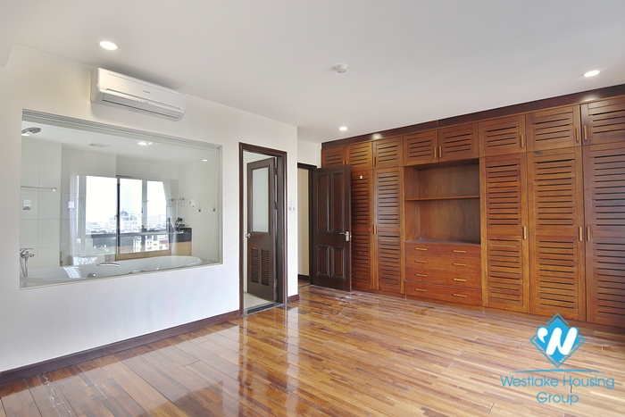 Four-room ambassador-sized apartment for rent in a quiet alley in the heart of Hoan Kiem district